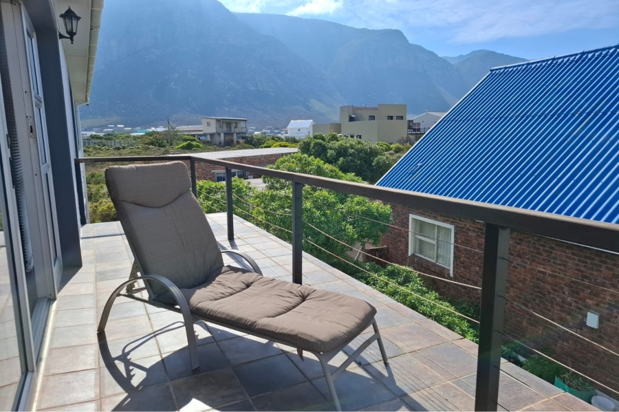 5 Bedroom Property for Sale in Bettys Bay Western Cape